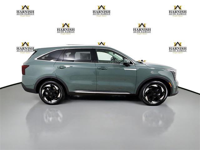 new 2025 Kia Sorento Hybrid car, priced at $40,930