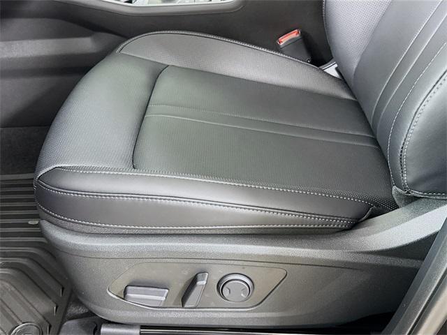 new 2025 Kia Sorento Hybrid car, priced at $38,048