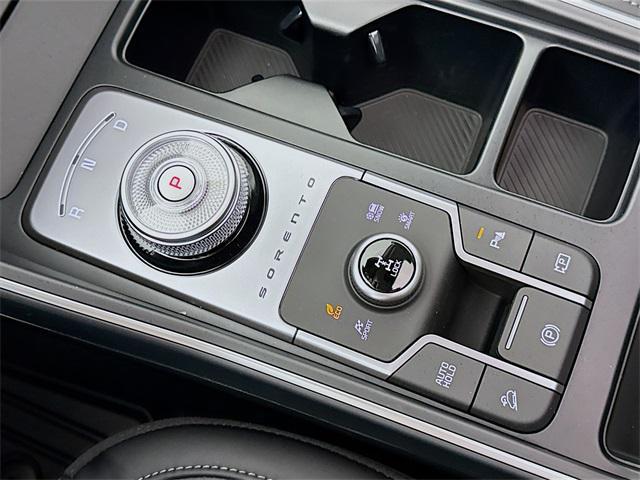 new 2025 Kia Sorento Hybrid car, priced at $38,048