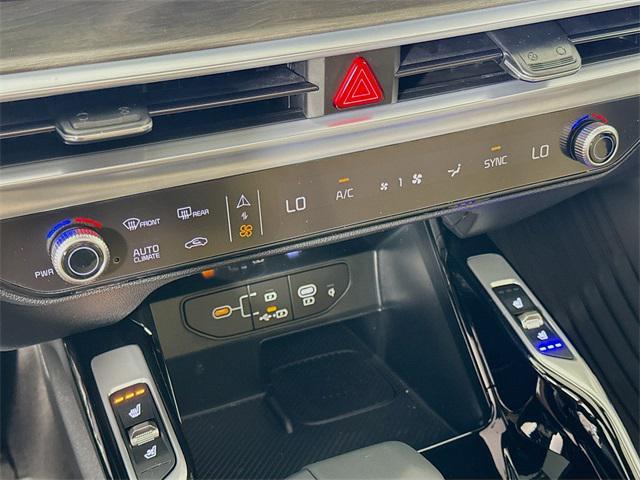 new 2025 Kia Sorento car, priced at $46,625