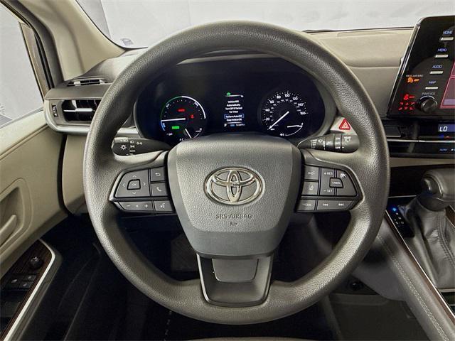 used 2022 Toyota Sienna car, priced at $37,292