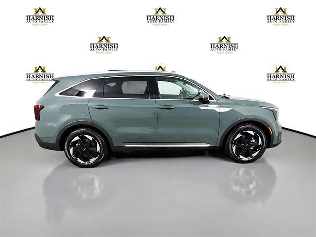 new 2025 Kia Sorento Hybrid car, priced at $38,048