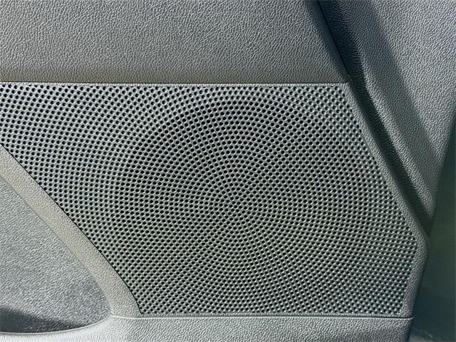 new 2025 Kia Sorento Hybrid car, priced at $38,048