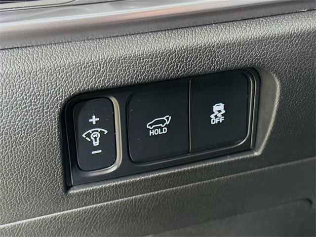 new 2025 Kia Sorento Hybrid car, priced at $38,048