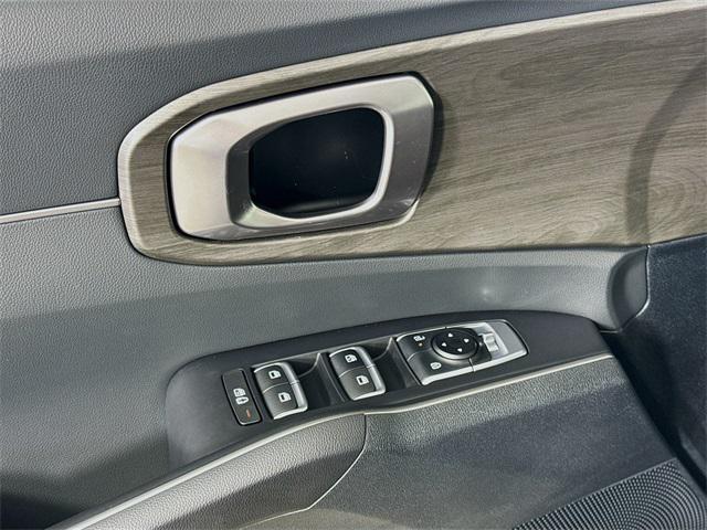 new 2026 Kia Sorento car, priced at $42,300