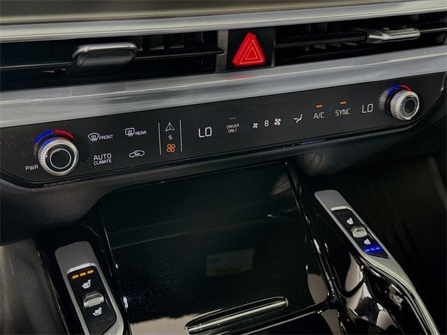 new 2025 Kia Sorento Hybrid car, priced at $46,780