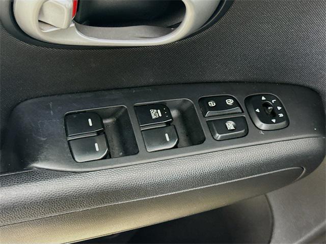 used 2015 Kia Soul car, priced at $9,990
