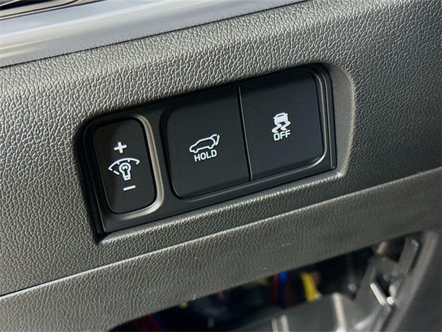 new 2025 Kia Sorento Hybrid car, priced at $45,135