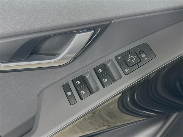 used 2025 Kia Niro car, priced at $28,483