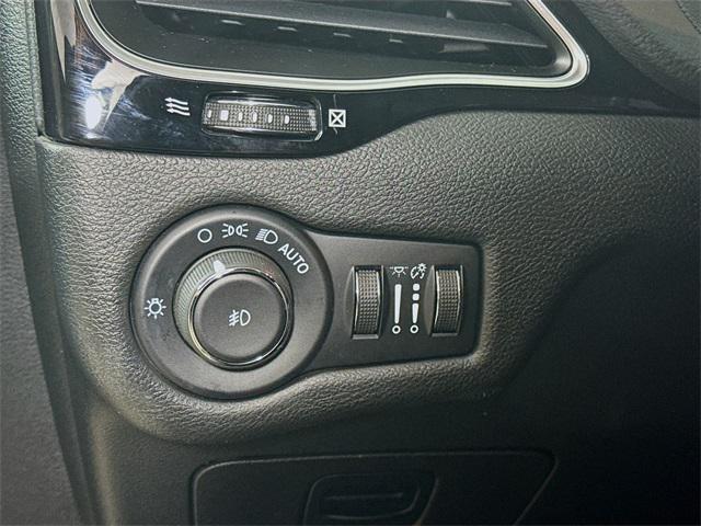 used 2021 Jeep Cherokee car, priced at $18,685