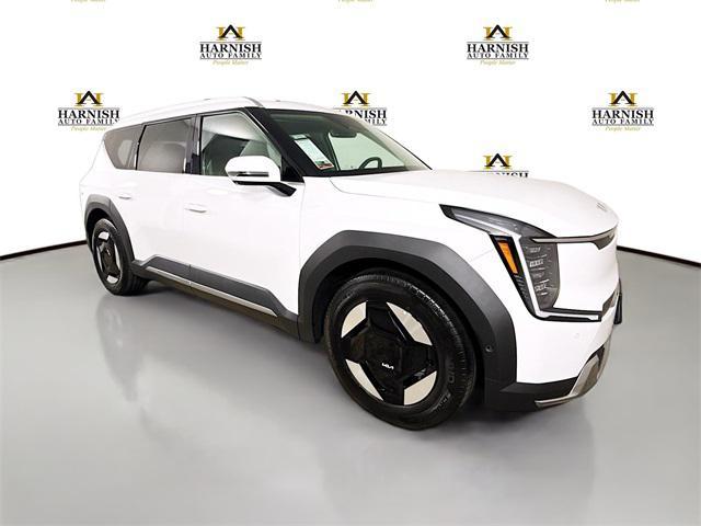new 2026 Kia EV9 car, priced at $58,039