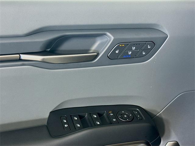 new 2026 Kia EV9 car, priced at $58,039