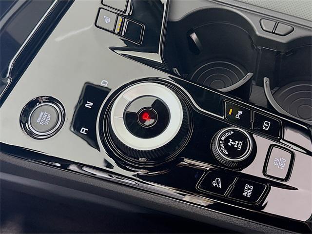 new 2025 Kia Sportage car, priced at $40,810
