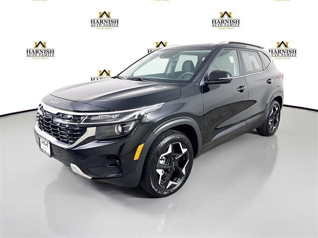 used 2025 Kia Seltos car, priced at $27,911