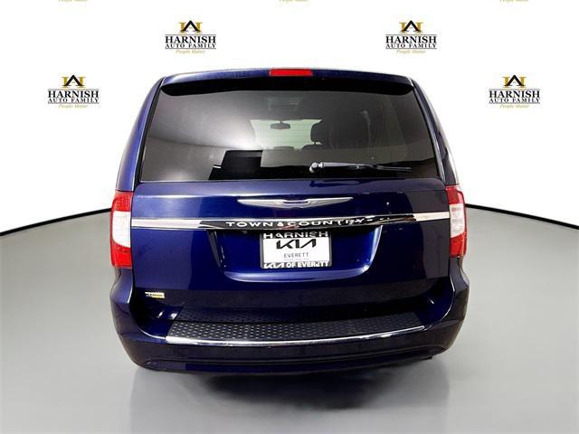 used 2014 Chrysler Town & Country car, priced at $8,990