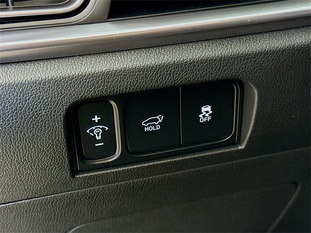 new 2025 Kia Sorento Hybrid car, priced at $38,048