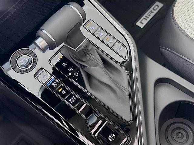 new 2025 Kia Niro car, priced at $35,435
