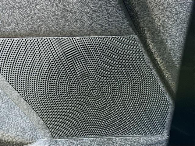 new 2025 Kia Sorento Hybrid car, priced at $38,048