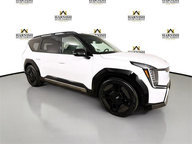 new 2026 Kia EV9 car, priced at $70,511