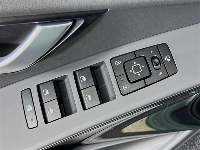 new 2025 Kia Niro car, priced at $32,660