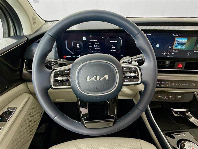 new 2025 Kia Carnival Hybrid car, priced at $54,515