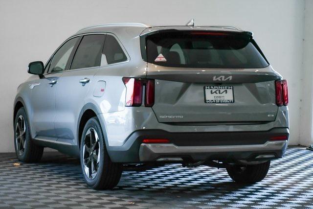 new 2025 Kia Sorento Hybrid car, priced at $43,505