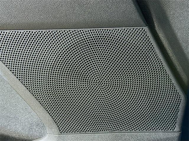 new 2025 Kia Sorento Hybrid car, priced at $38,048