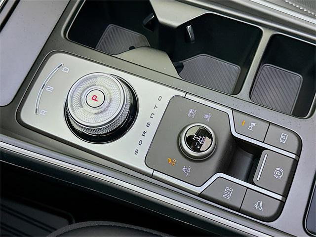 new 2025 Kia Sorento Hybrid car, priced at $38,048