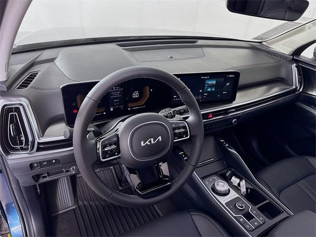 new 2025 Kia Sorento Hybrid car, priced at $38,048