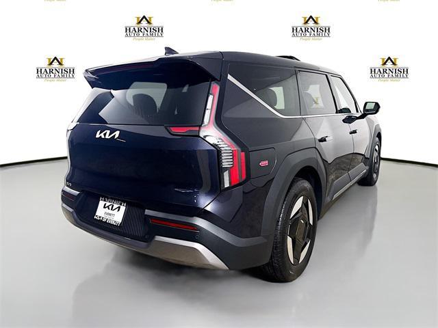 new 2026 Kia EV9 car, priced at $48,111