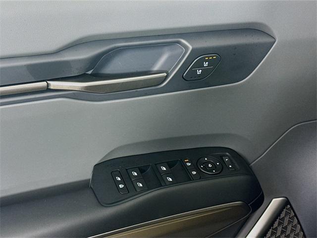 new 2026 Kia EV9 car, priced at $48,111