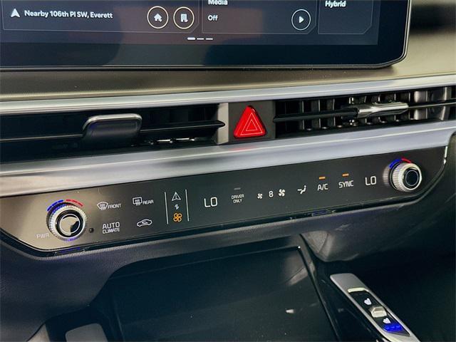 new 2025 Kia Sorento Hybrid car, priced at $46,215