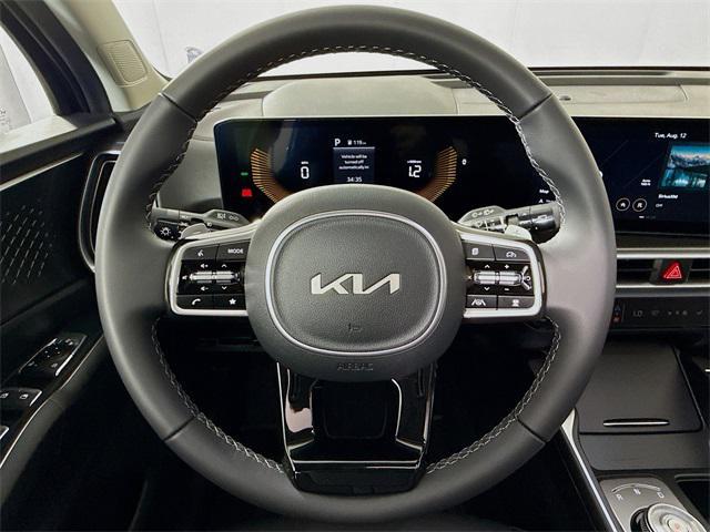 new 2025 Kia Sorento Hybrid car, priced at $39,052