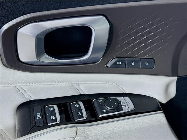 new 2025 Kia Sorento Hybrid car, priced at $47,390
