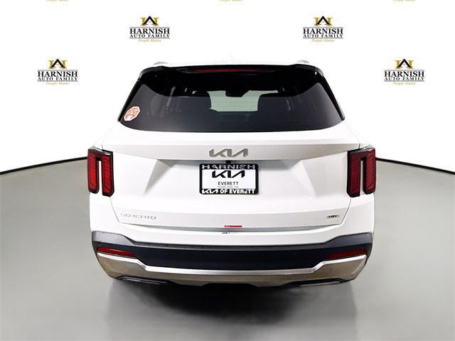 new 2025 Kia Sorento Hybrid car, priced at $40,810