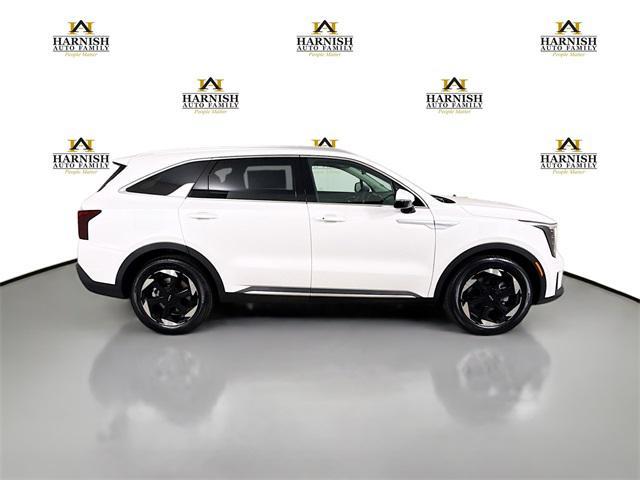 new 2025 Kia Sorento Hybrid car, priced at $40,810