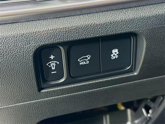 new 2025 Kia Sorento Hybrid car, priced at $40,810
