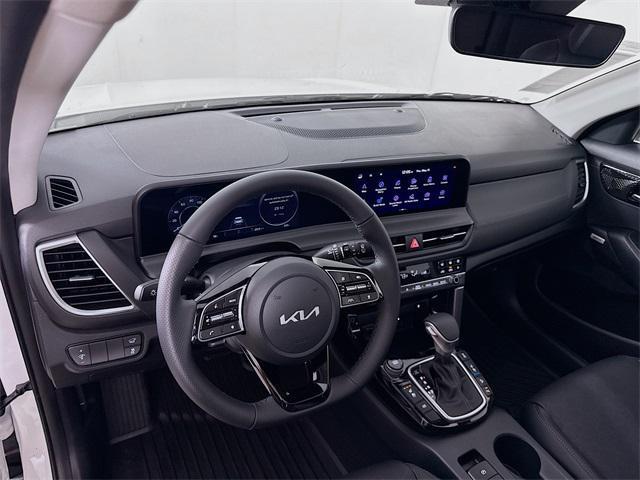new 2025 Kia Seltos car, priced at $32,675