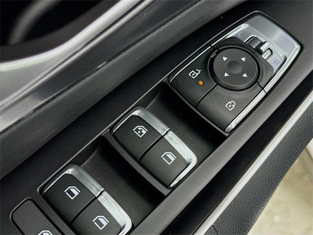 new 2025 Kia Sorento car, priced at $39,708