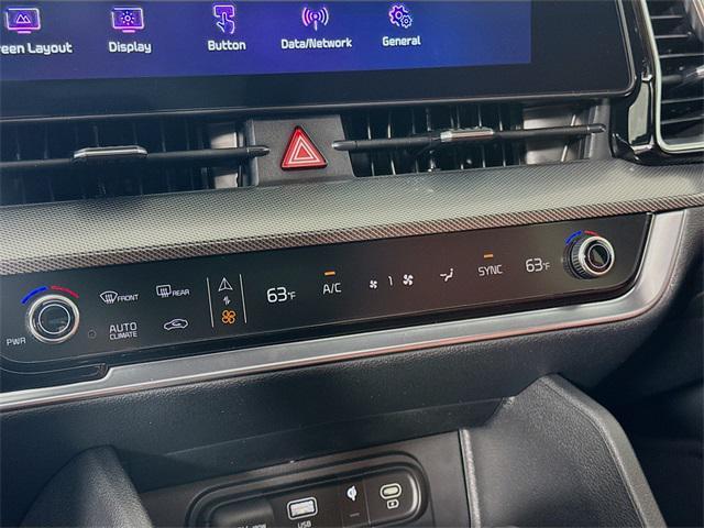 new 2025 Kia Sportage car, priced at $38,910