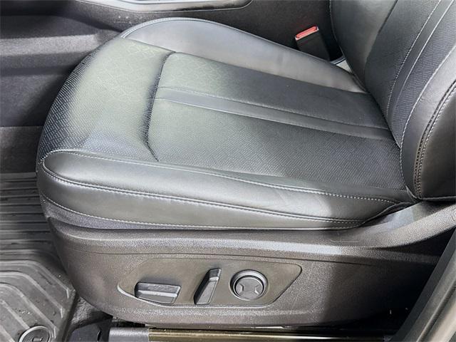 used 2023 Kia Sorento car, priced at $33,492