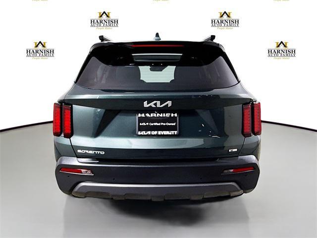 used 2023 Kia Sorento car, priced at $33,492