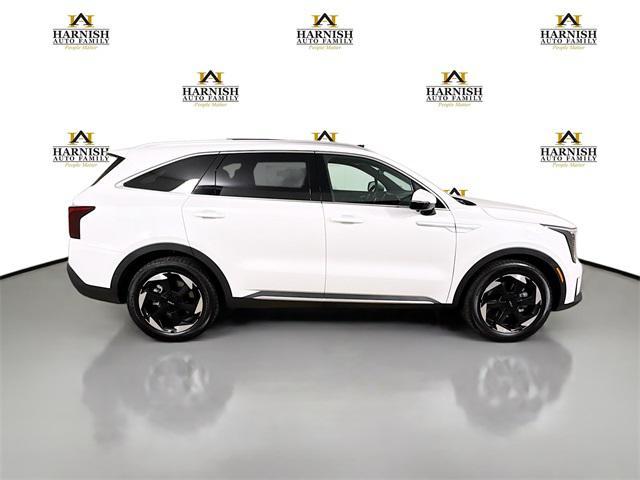new 2025 Kia Sorento Hybrid car, priced at $44,630