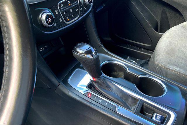 used 2021 Chevrolet Equinox car, priced at $17,997