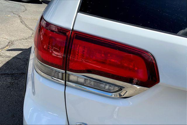 used 2020 Jeep Grand Cherokee car, priced at $18,897