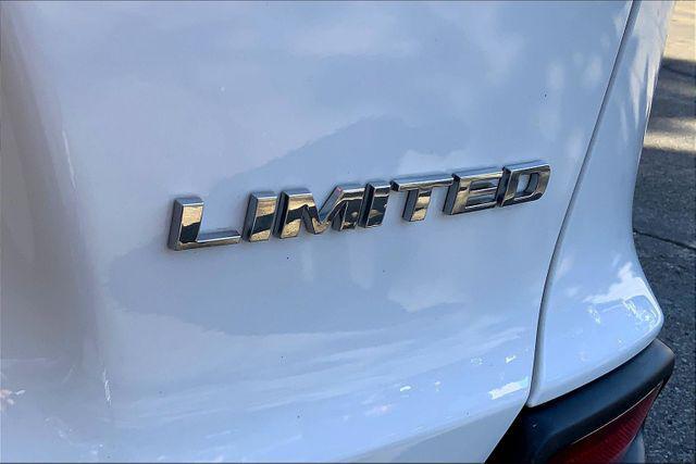 used 2020 Jeep Cherokee car, priced at $19,997