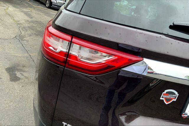 used 2021 Chevrolet Traverse car, priced at $22,997