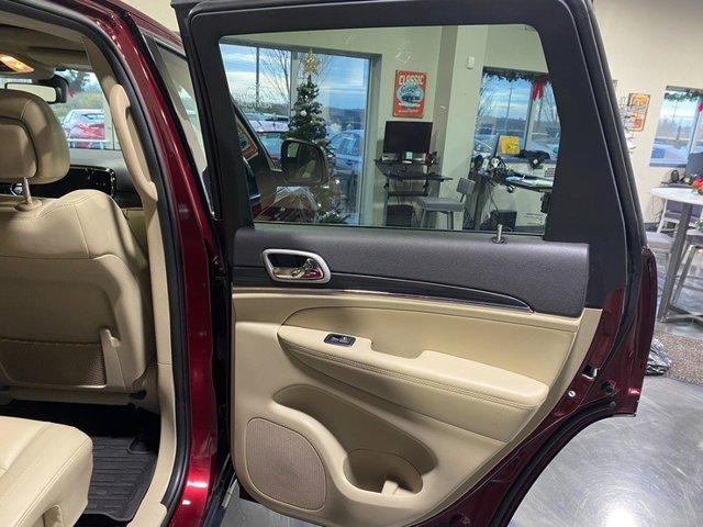 used 2021 Jeep Grand Cherokee car, priced at $20,000