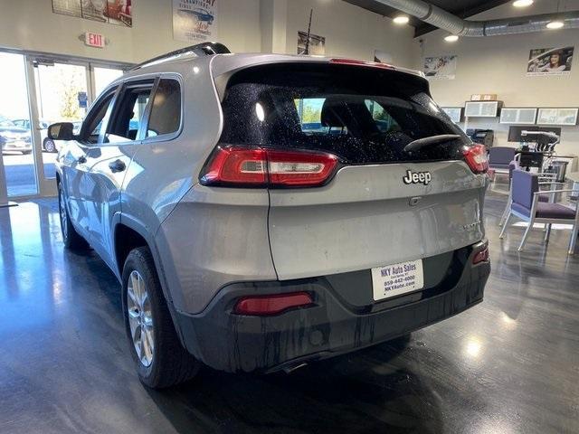 used 2016 Jeep Cherokee car, priced at $12,995