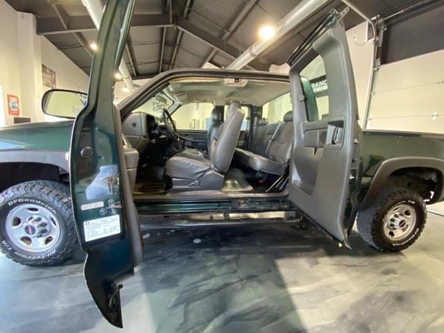 used 2006 GMC Sierra 2500 car, priced at $13,995